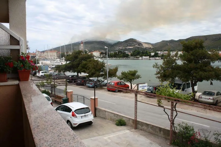Apartments Mise Trogir